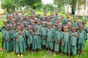 Scolarisation des enfants Pygmées Bagyeli au Cameroun